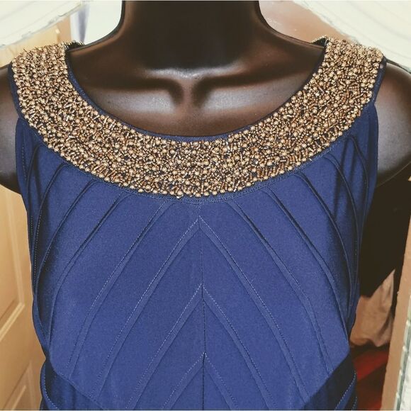 Navy Crisscross Patterned Evening Gown Plus Sz 16 - Beaded Neckline - Picture 11 of 13